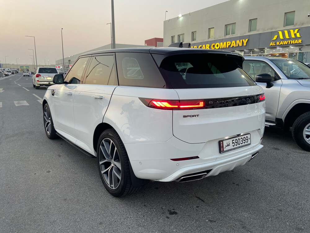 Range Rover sport 2024  P400 white  - 5