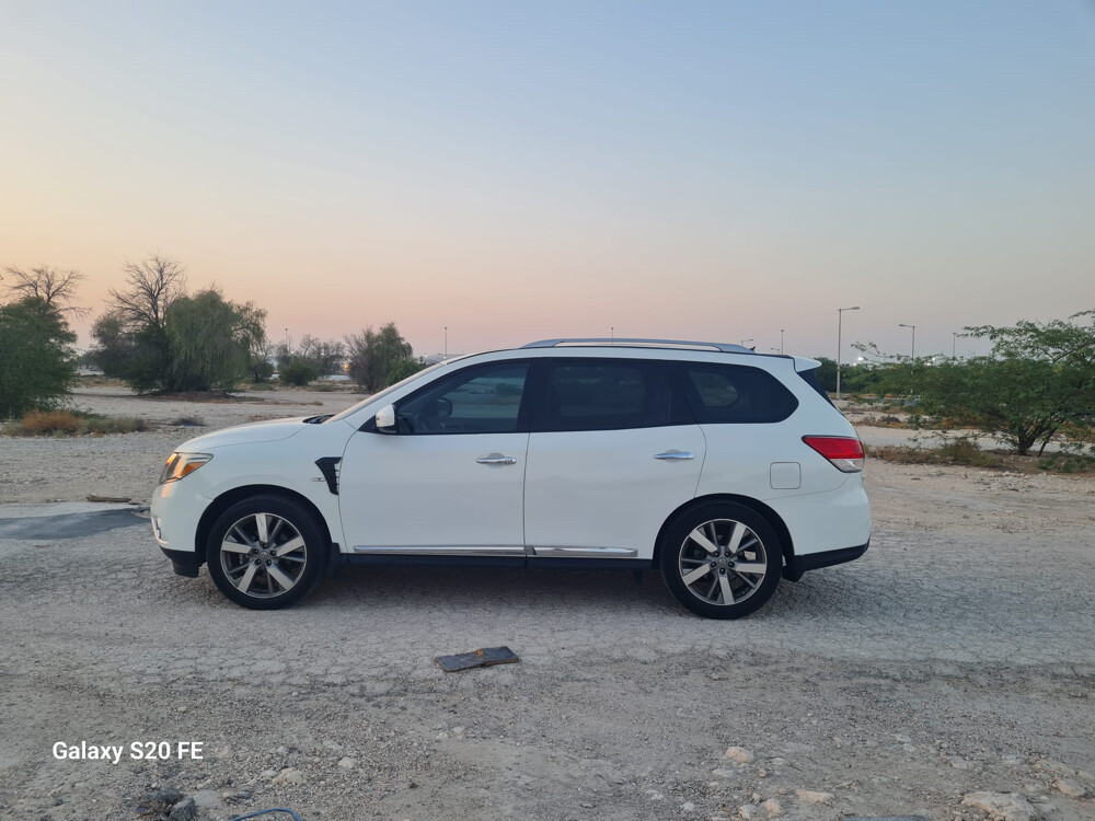 Nissan Pethfinder full option  - 2