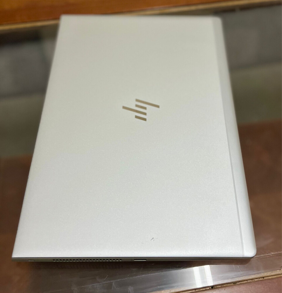 HP Elite–Premium Business Laptop - 2