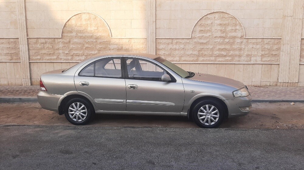 Nissan Sunny for Sale - 2