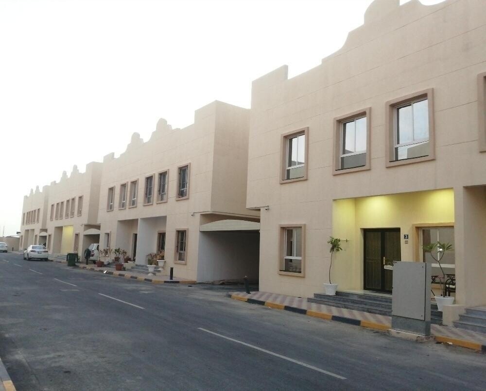 للايجار فيلا عائلات داخل مجمع - 2