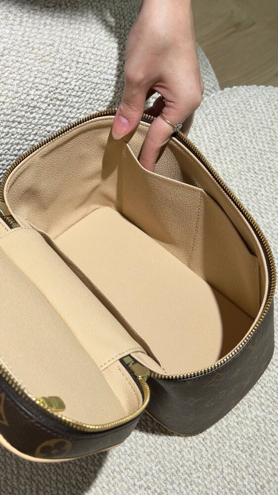Louis Vuitton - 6