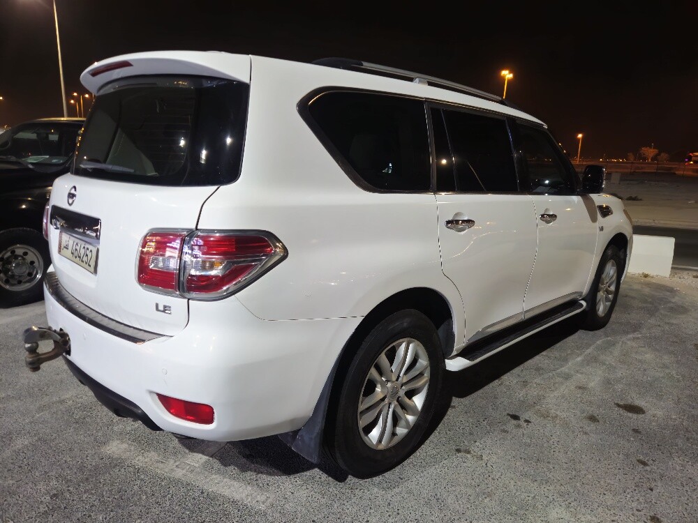 2011 Nissan patrol SE - 4