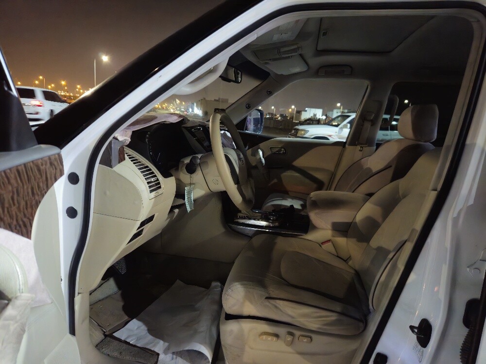 2011 Nissan patrol SE - 6