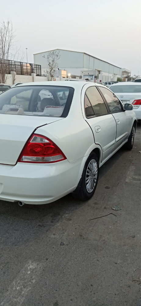 نيسان صني 2013 للبيع - 4