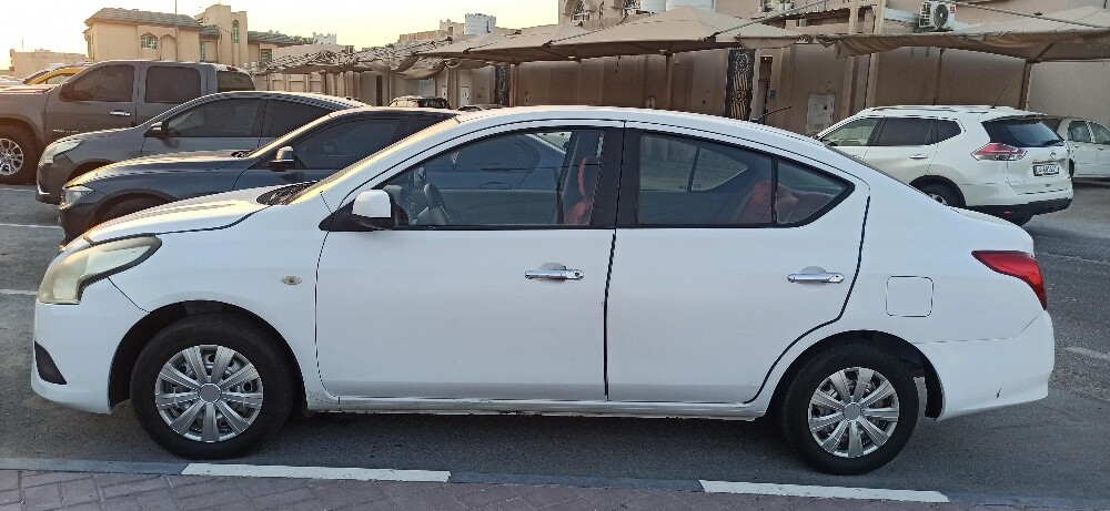 Nissan sunny 2016 - 2