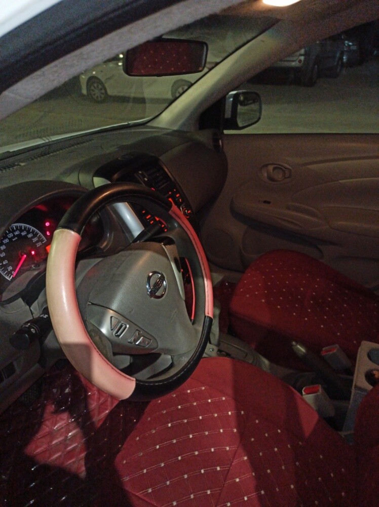 Nissan sunny 2016 - 5