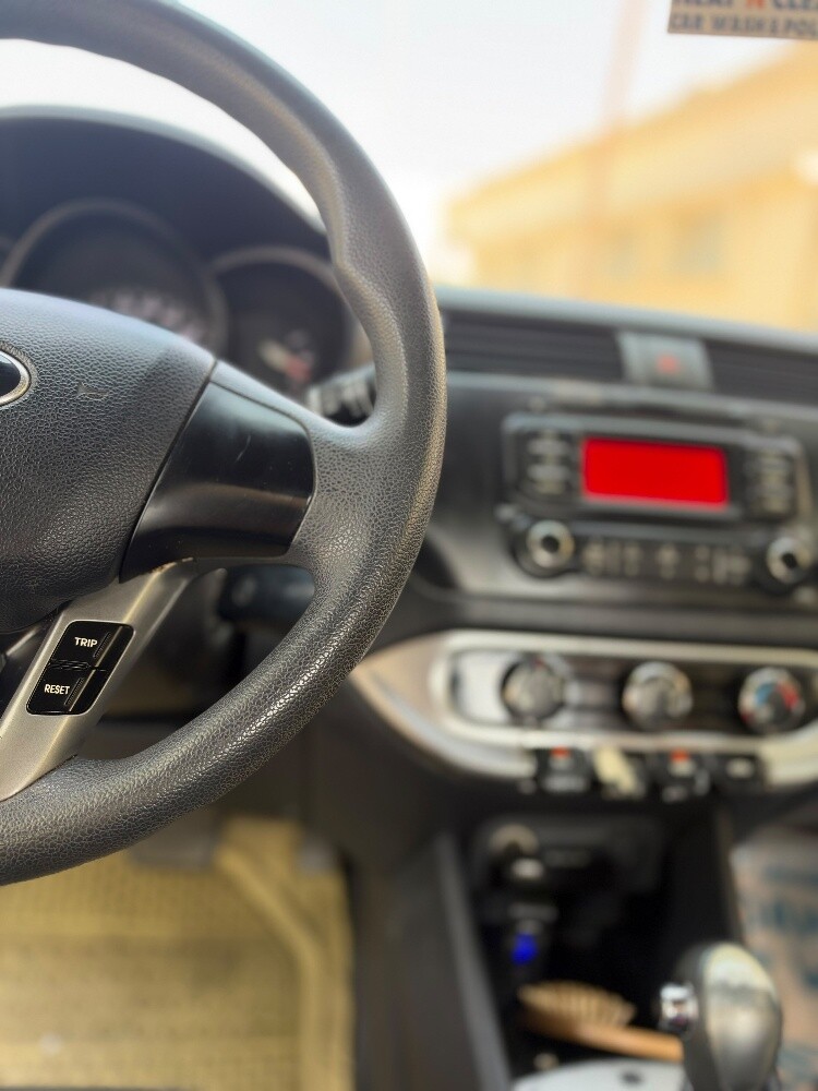 Kia Rio Model 2014 - 6