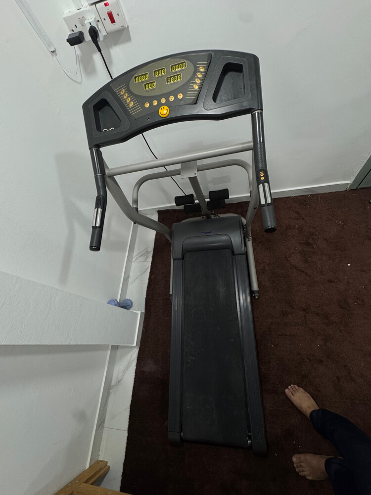 Treadmill perfect working - 1