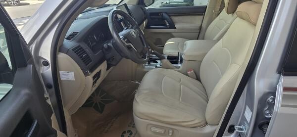 TOYOTA LAND CRUISER GXR 2021 V6 - 6