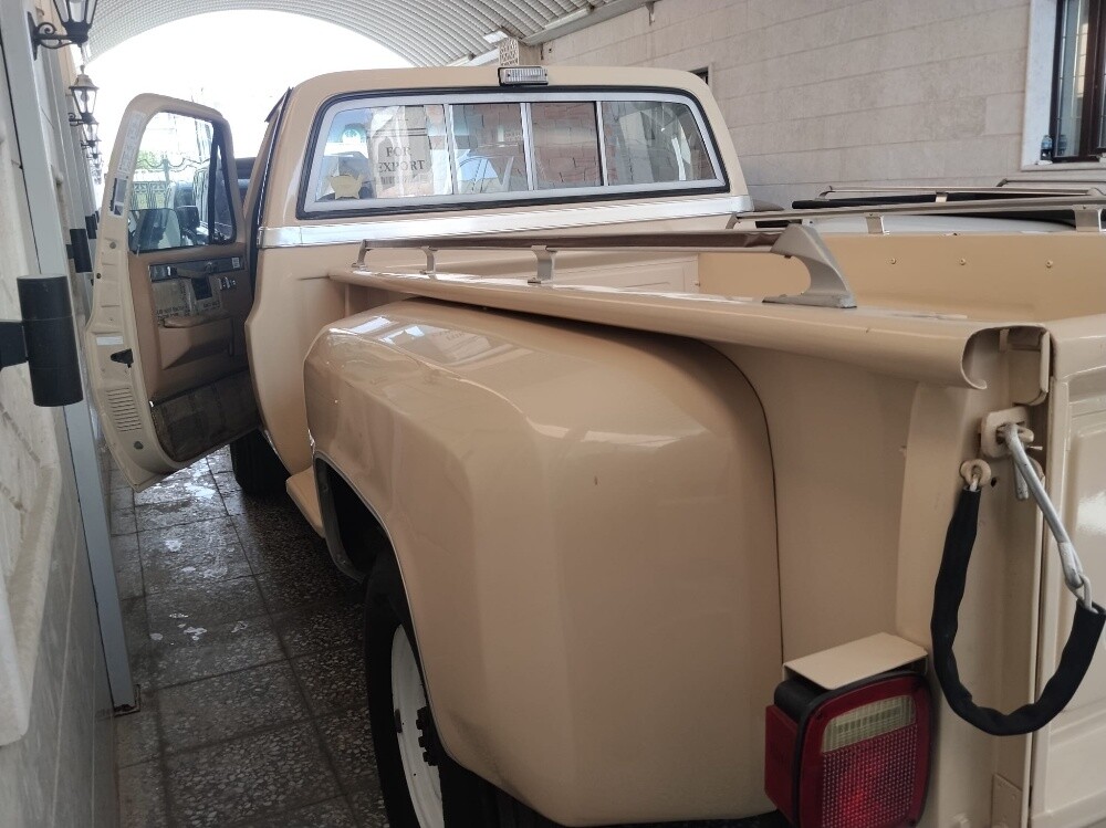 GMC SIERRA - 1