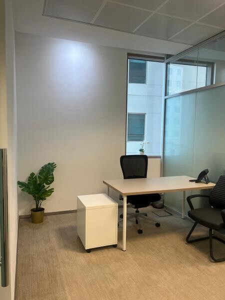 Premium Office in Al Sadd - 1