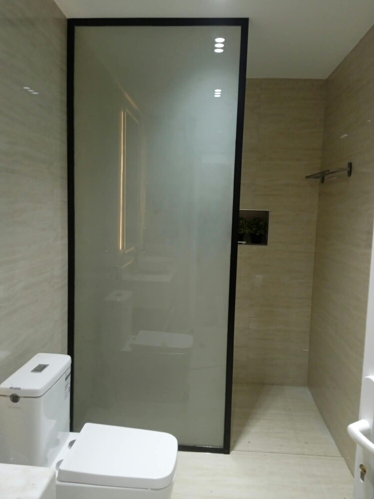 Glass partition for bathroom shower - 7