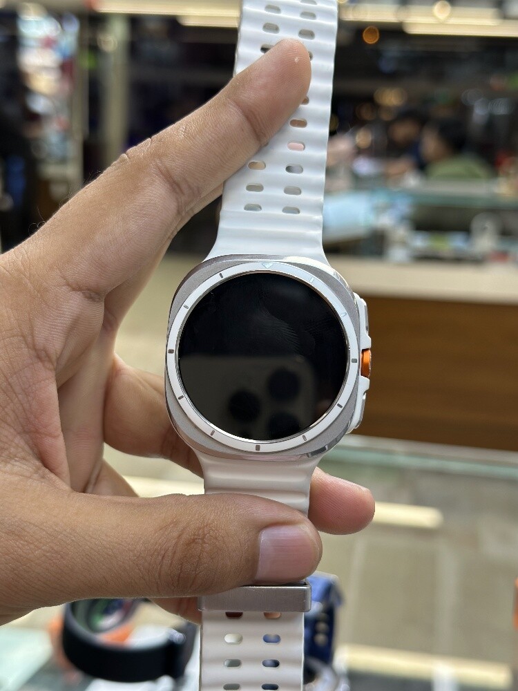 Samsung Galaxy Ultra Watch 1st Gen - 2