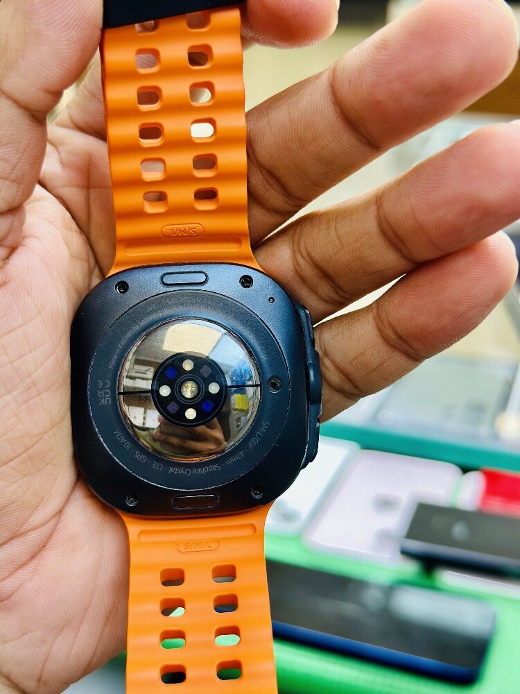 Samsung Galaxy Ultra Watch 1st Gen - 4