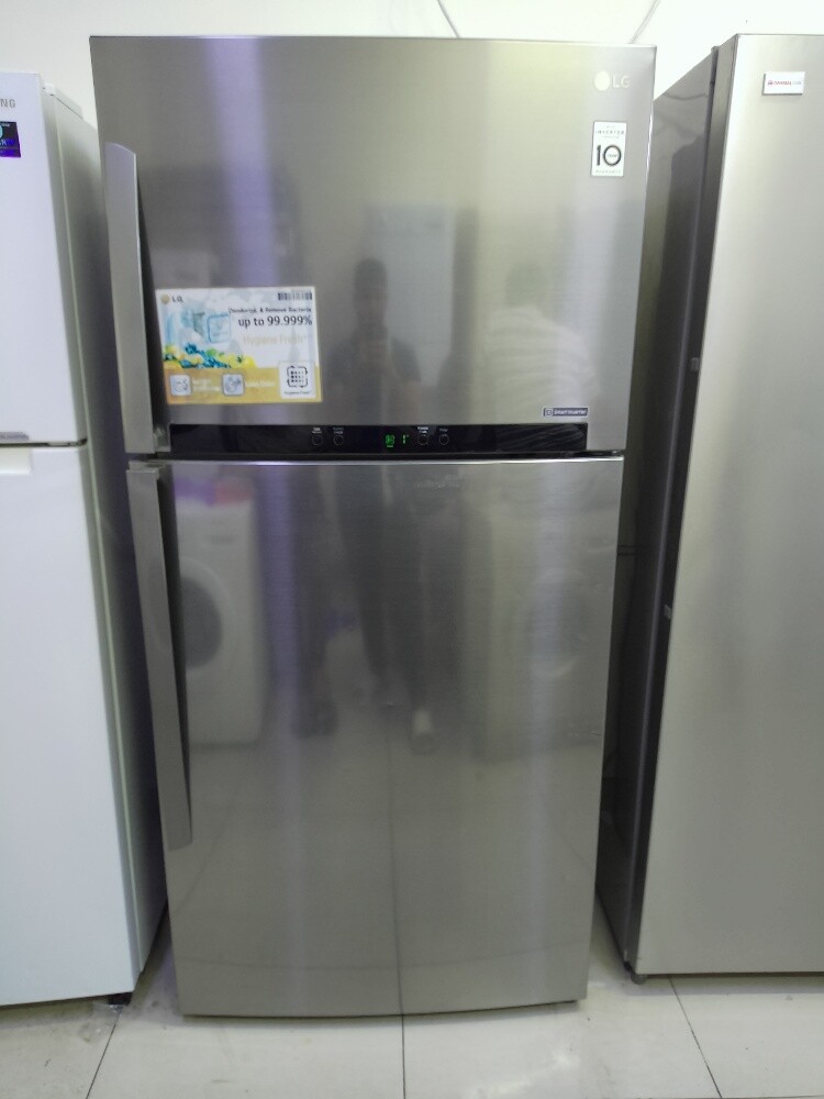 LG Big Fridge for sale - 1