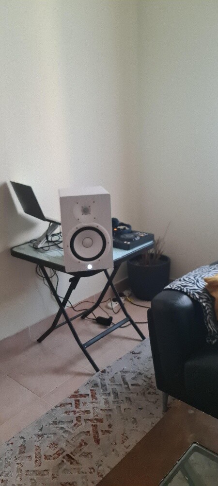 YAMAHA POWERED STUDIO MONITOR HS8 - 3