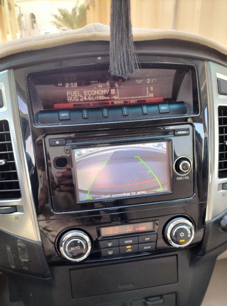 Mitsubishi Pajero 2016 - 10