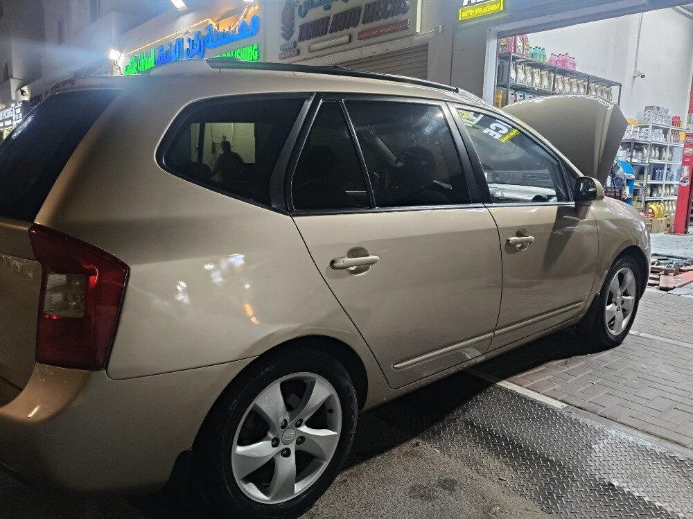kia carens - 8