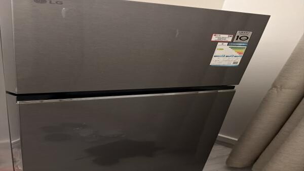 Lg original fridge 300 ltr - 1