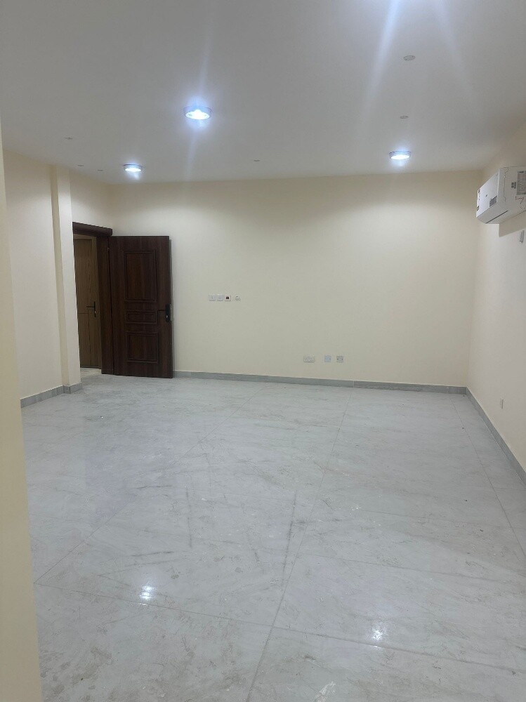 Spacious 2 BHK Apartment Ain khalid - 2