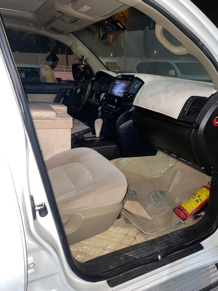 LAND CRUISER GX V6 - 6