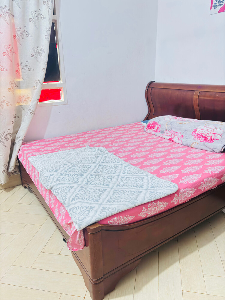 king size bed and mattress  - 2