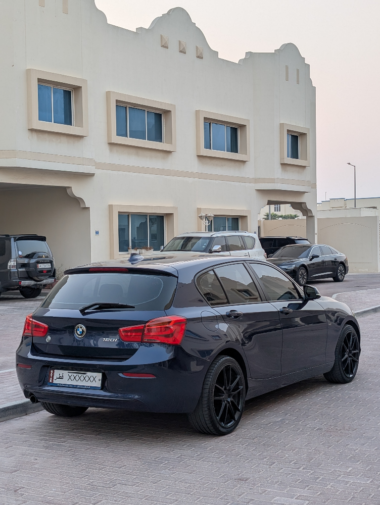 BMW 120i - 6