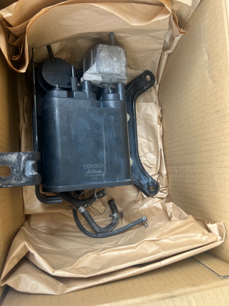 Land Cruiser Canister charcoal - 2