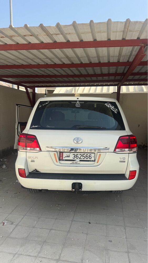 Land Cruiser - 7