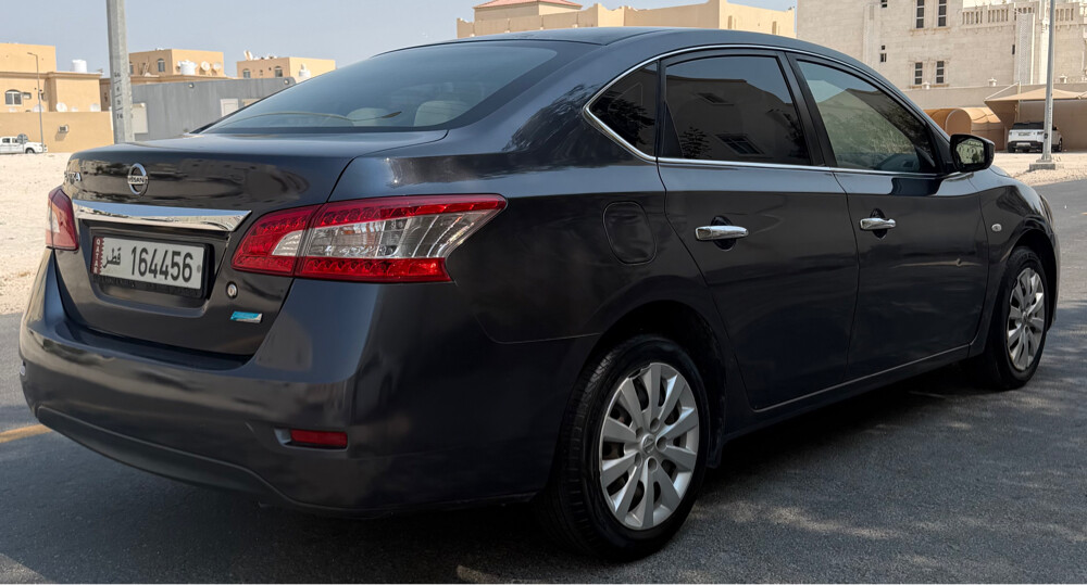Nissan sentra 2016 -first owner - 4