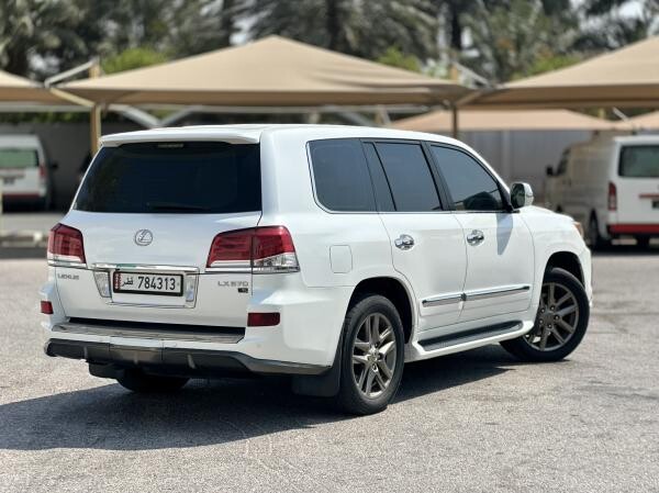 Lexus LX 570  2012 - 3