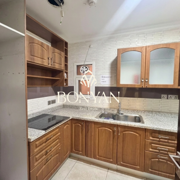معرض مجهز للإيجار في شارع سلوى - 6