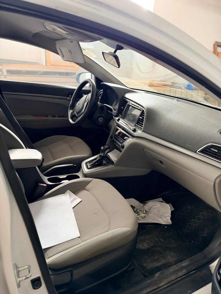 Hyundai Elantra 2017 Model - 5