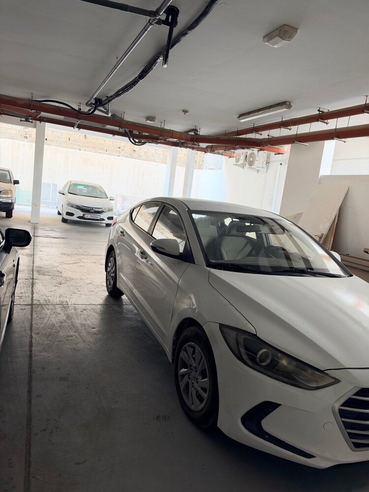 Hyundai Elantra 2017 Model - 2