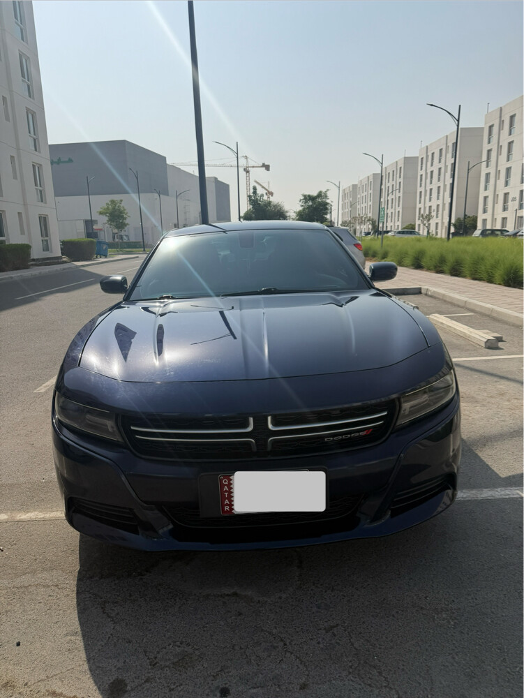 Dodge Charger 2017 V6 | 74,000 - 5