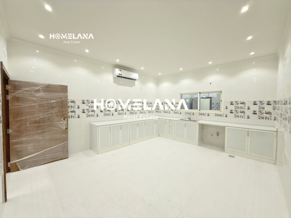 Al Luqta - 7BR - Prime Location - 13