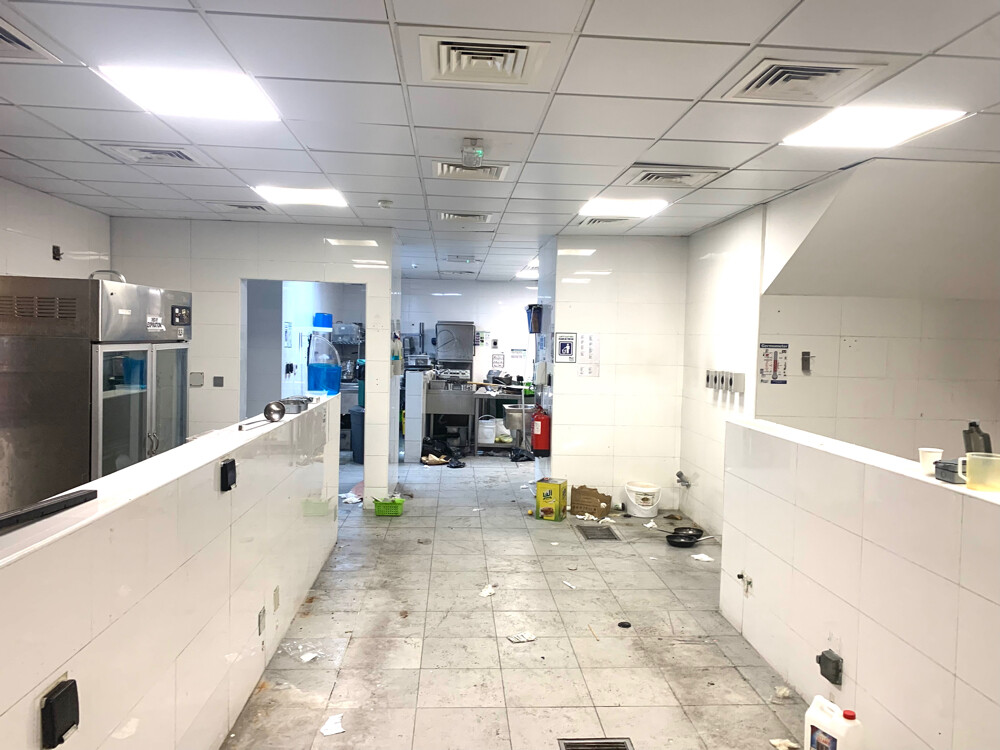showroom for rent from owner - 14