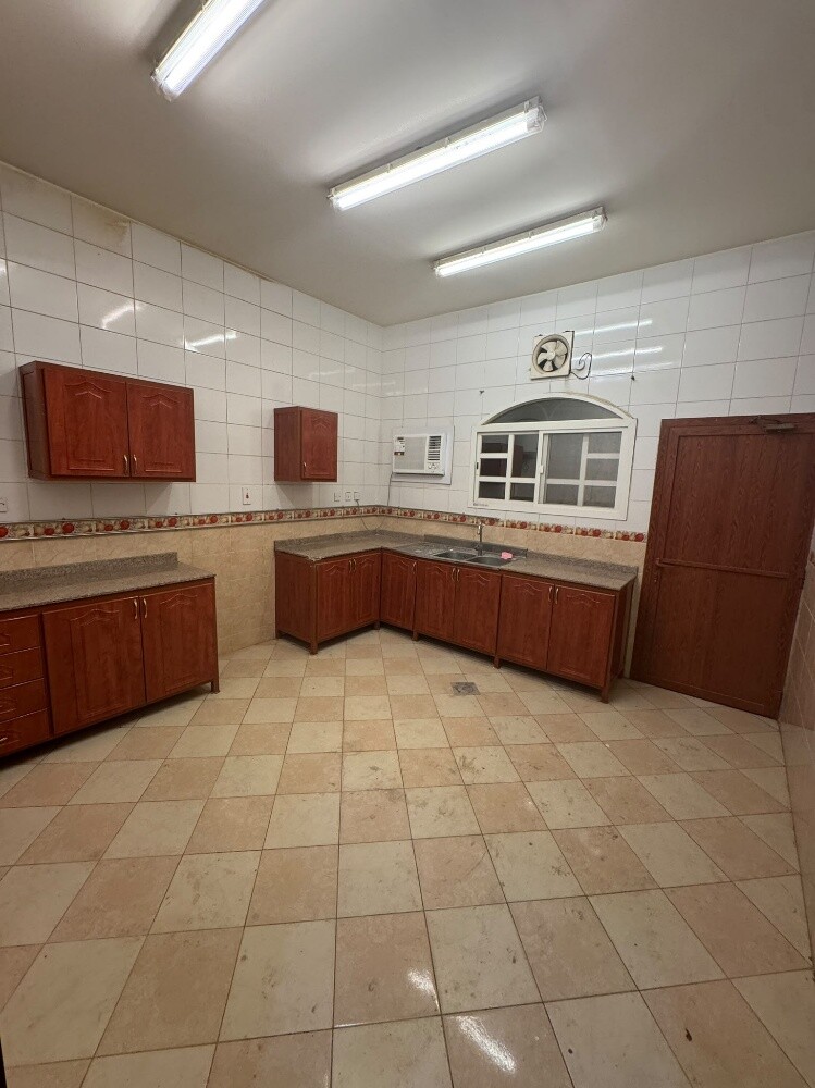 فيلا ايجار معيذر إسكان - 11