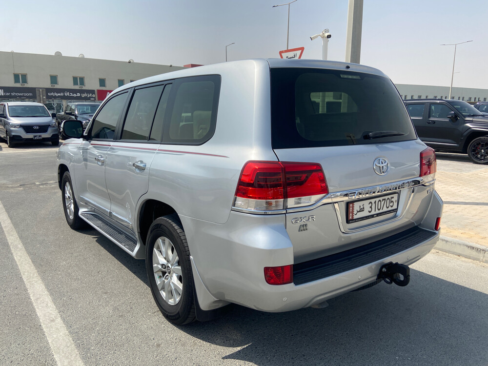 GXR 2020 V8 silver  - 2