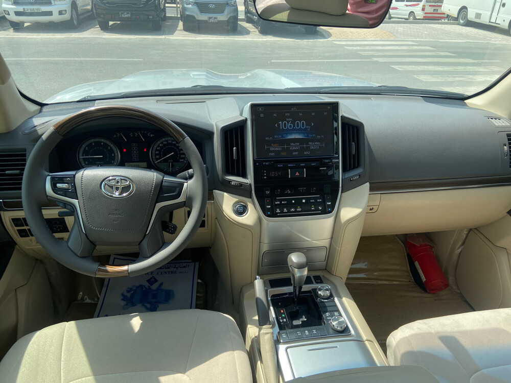 GXR 2020 V8 silver  - 8