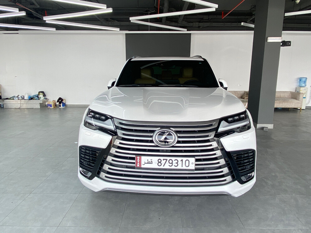 Lexus 2023 luxury LX 600 white  - 1