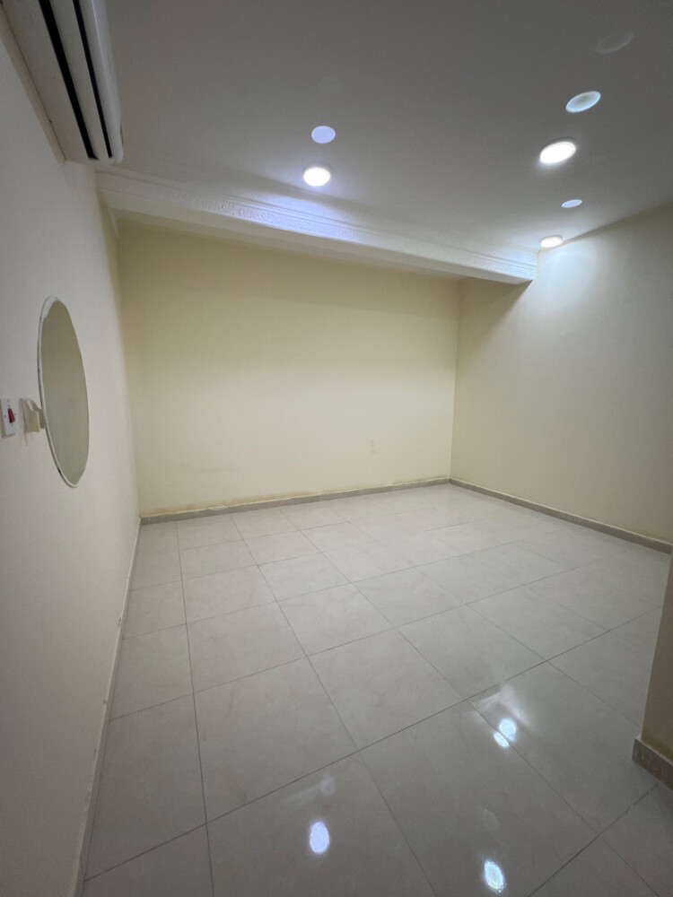 Flat For Rent - 4
