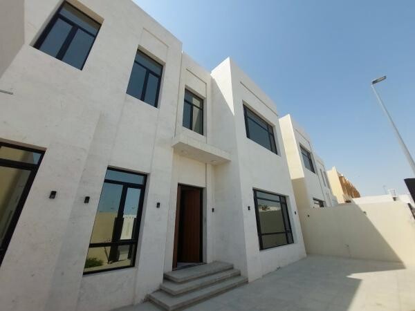 For Sale| Villa in Al Duhail - 2