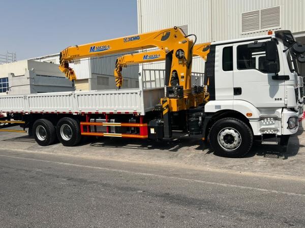 Shacman H3000 6x4 BOOM TRUCK-12 TON - 3