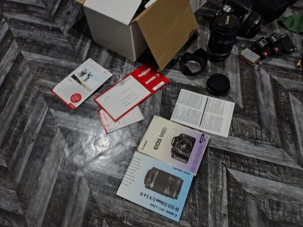 LOTS OF ACCESSORIES, camera - 3