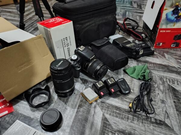 LOTS OF ACCESSORIES, camera - 1