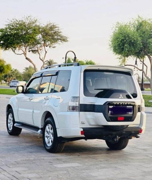 Mitsubishi Pajero full Option-2015 - 3