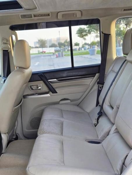 Mitsubishi Pajero full Option-2015 - 7