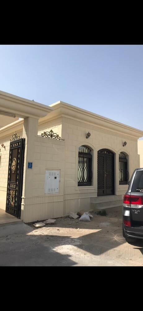 للبيع فيلا في الصخامة ٥٩٠م - 2
